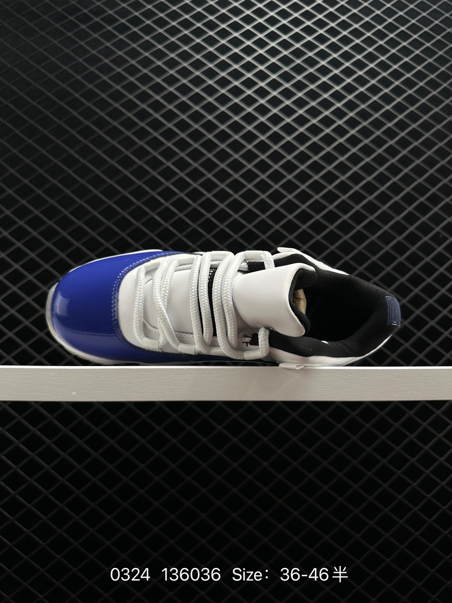 Air Jordan 11 Retro Low 